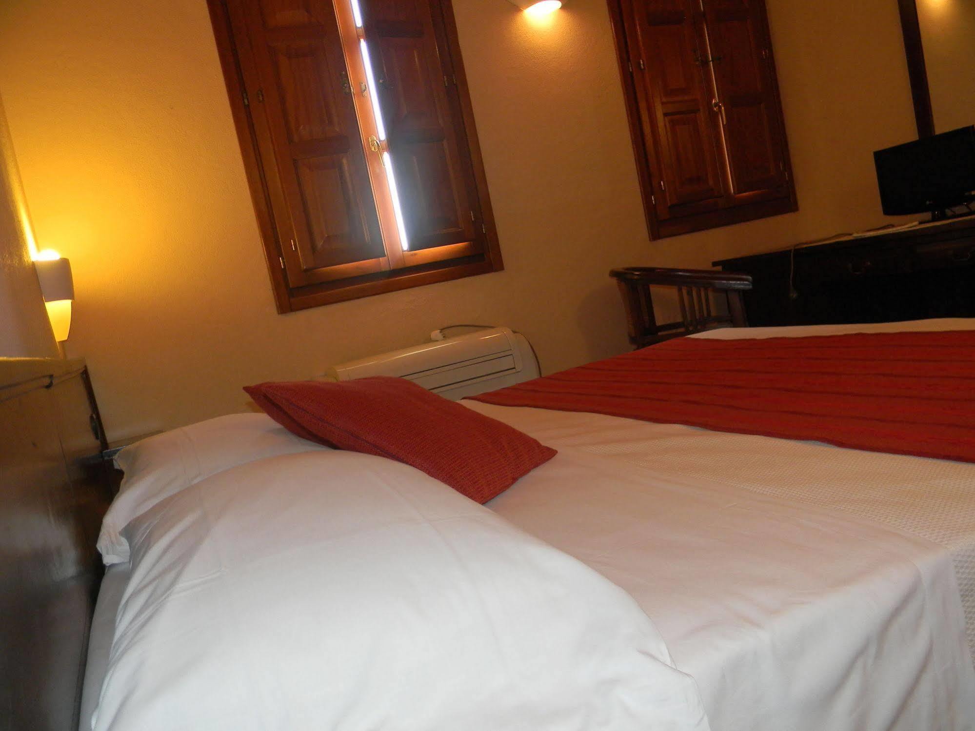 Hotel Sport Village Iglesias Kültér fotó